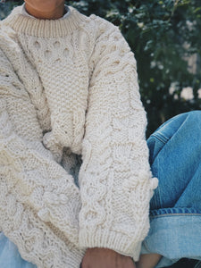 Hand made pull-over / WHITE