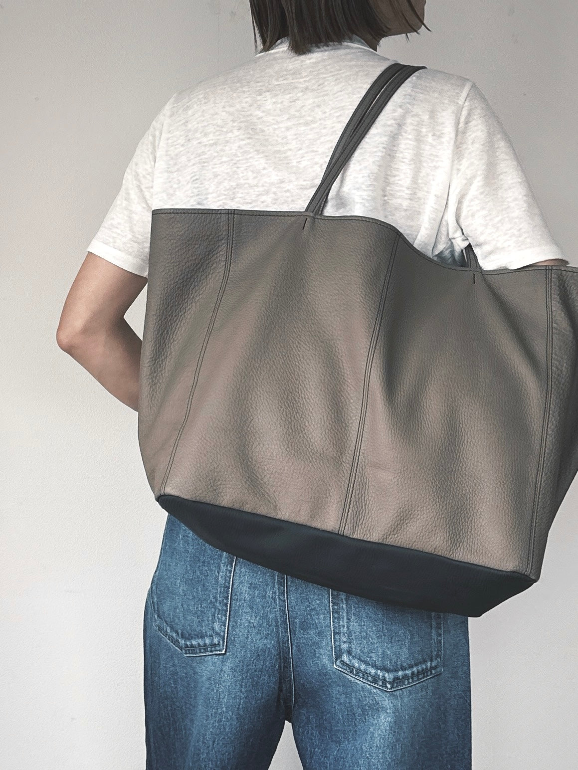 Leather tote bag / MOCHA