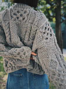 Hand made pull-over / NATURAL-GRAY