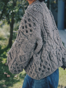Hand made pull-over / NATURAL-GRAY