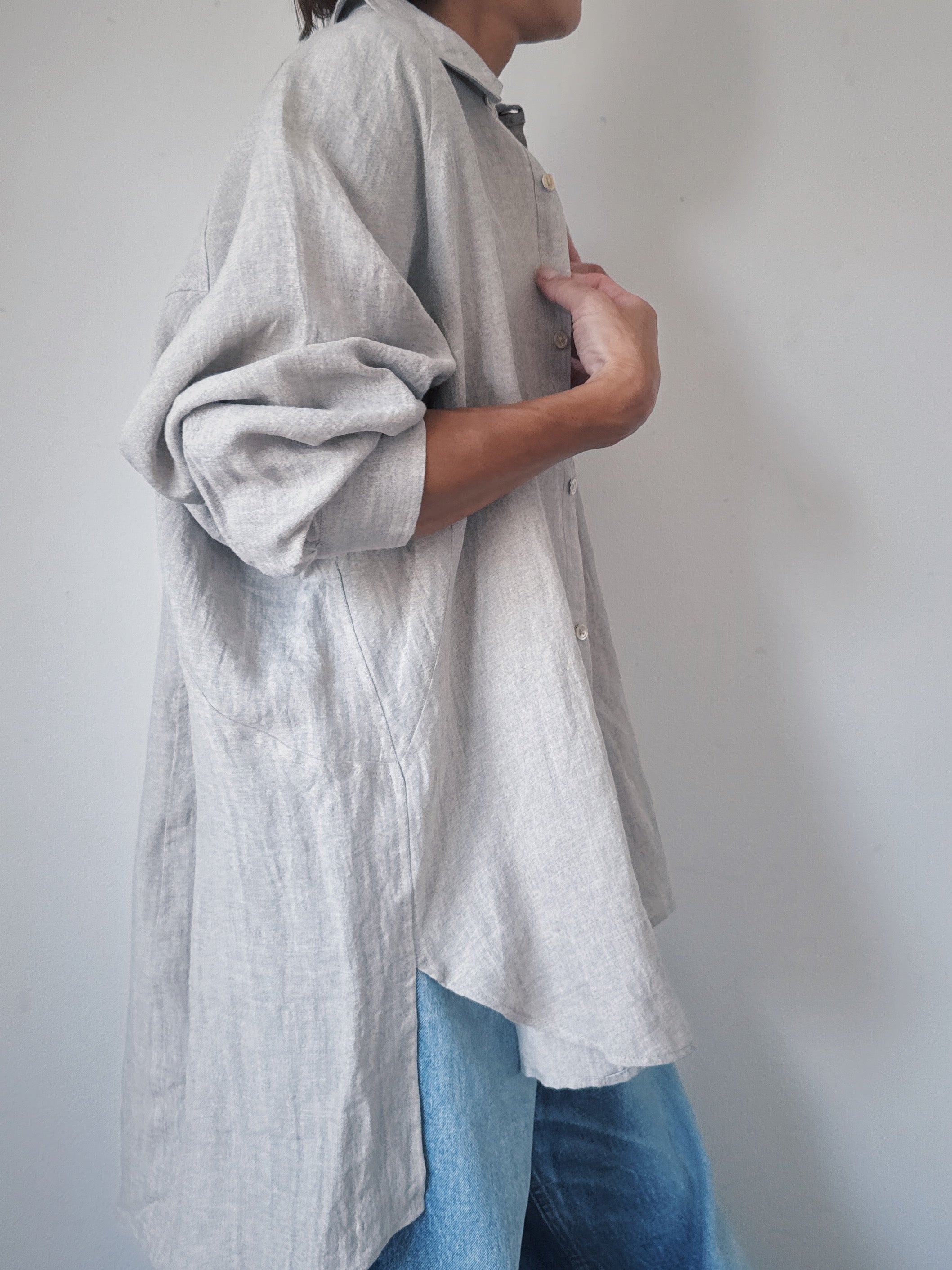 Linen shirts / SAND