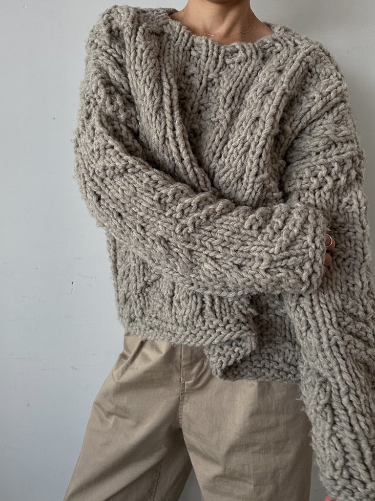 Hand made knit / NATURAL-GRAY