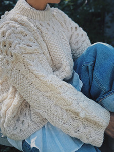Hand made pull-over / WHITE