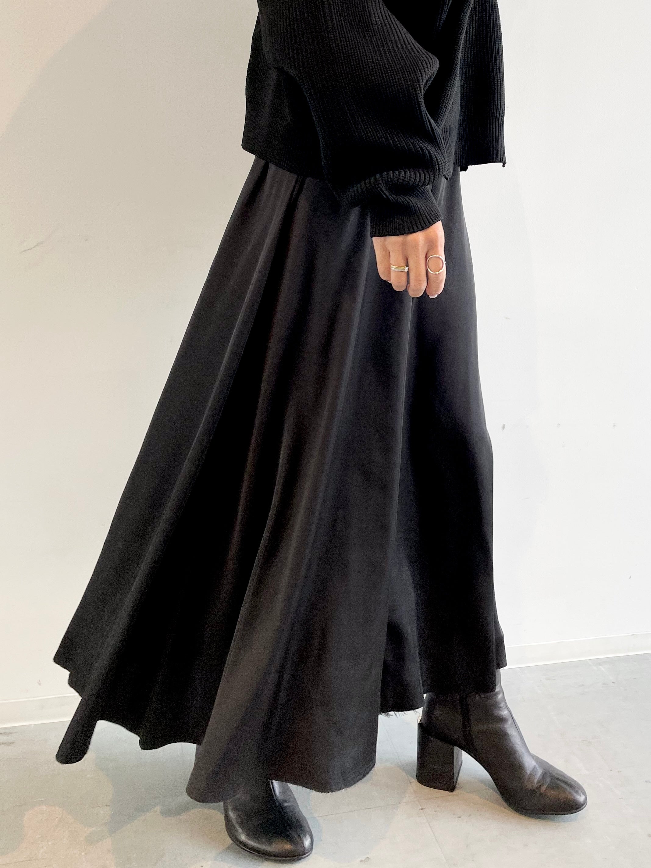 Vintage satin long skirt / BLACK